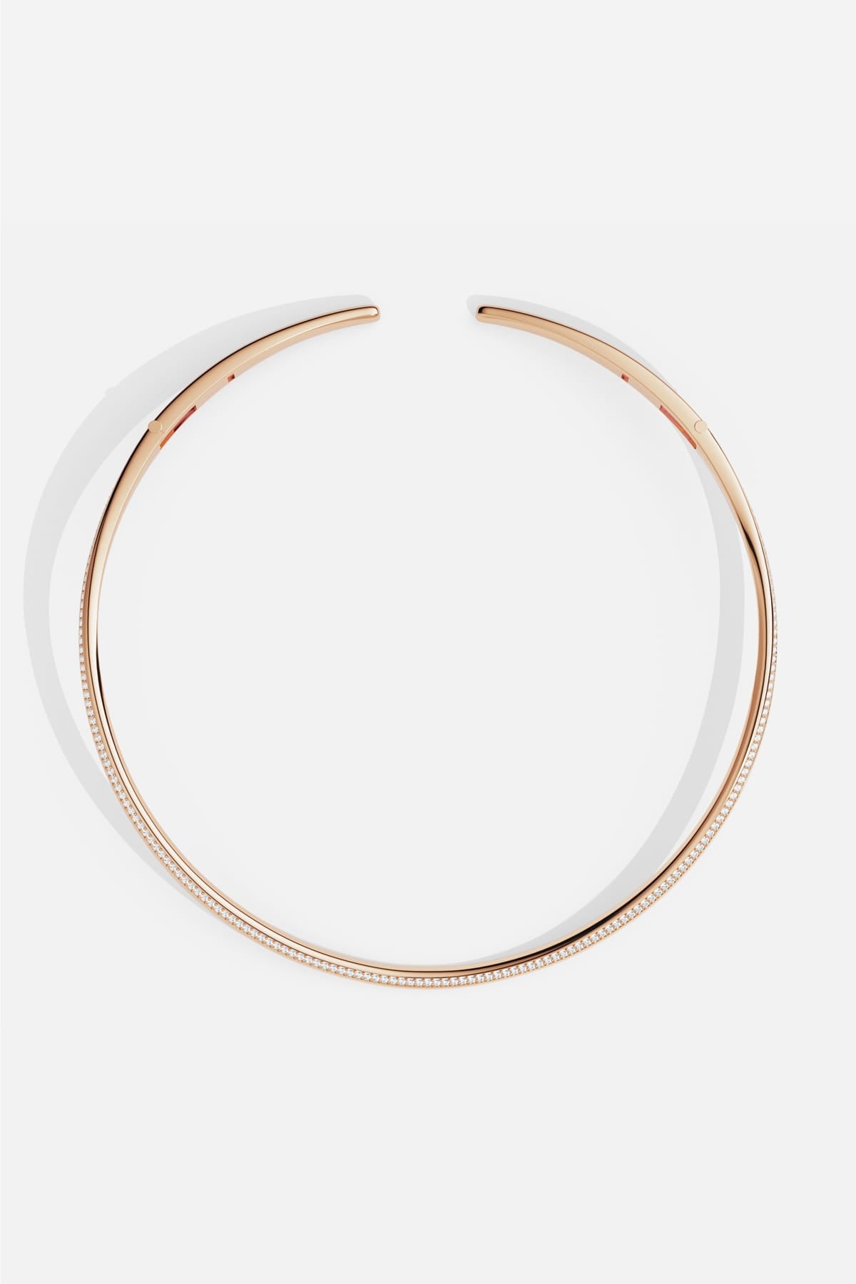 APM Monaco choker necklace in rose color, a sleek line of quiet elegance.