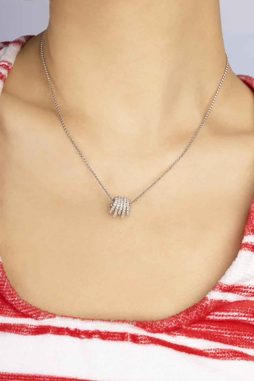 02-WC4693OX-APM-Monaco-Promesse-Necklace