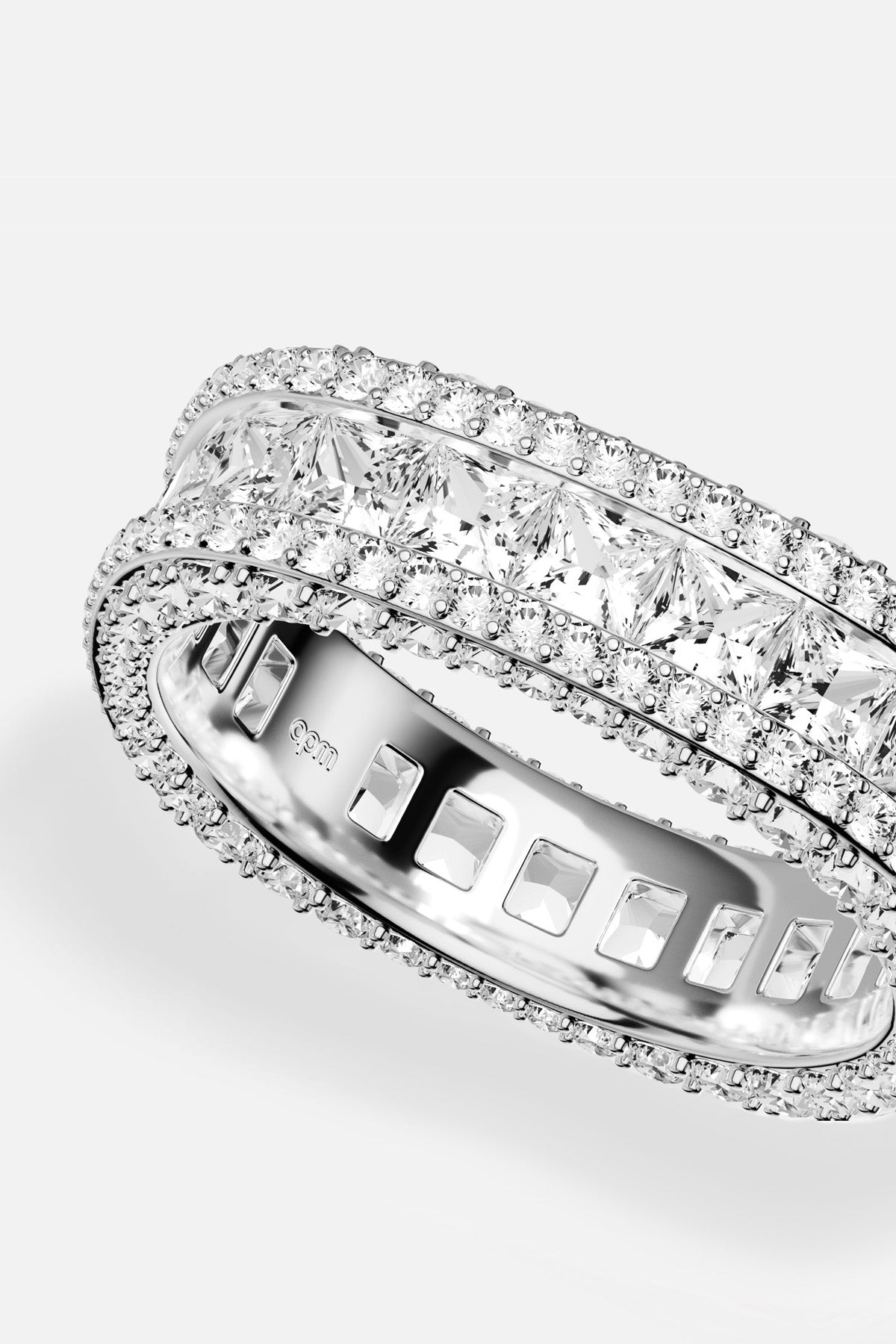 APM Ring in rhodium finish, radiant brilliance for effortless everyday glamour.