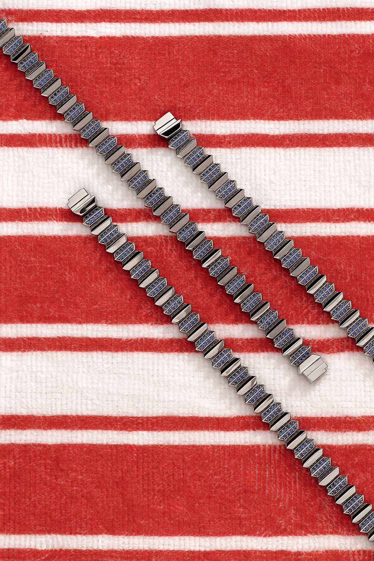 03-WB5472KBR-APM-Monaco-Up-and-Down-Bracelet