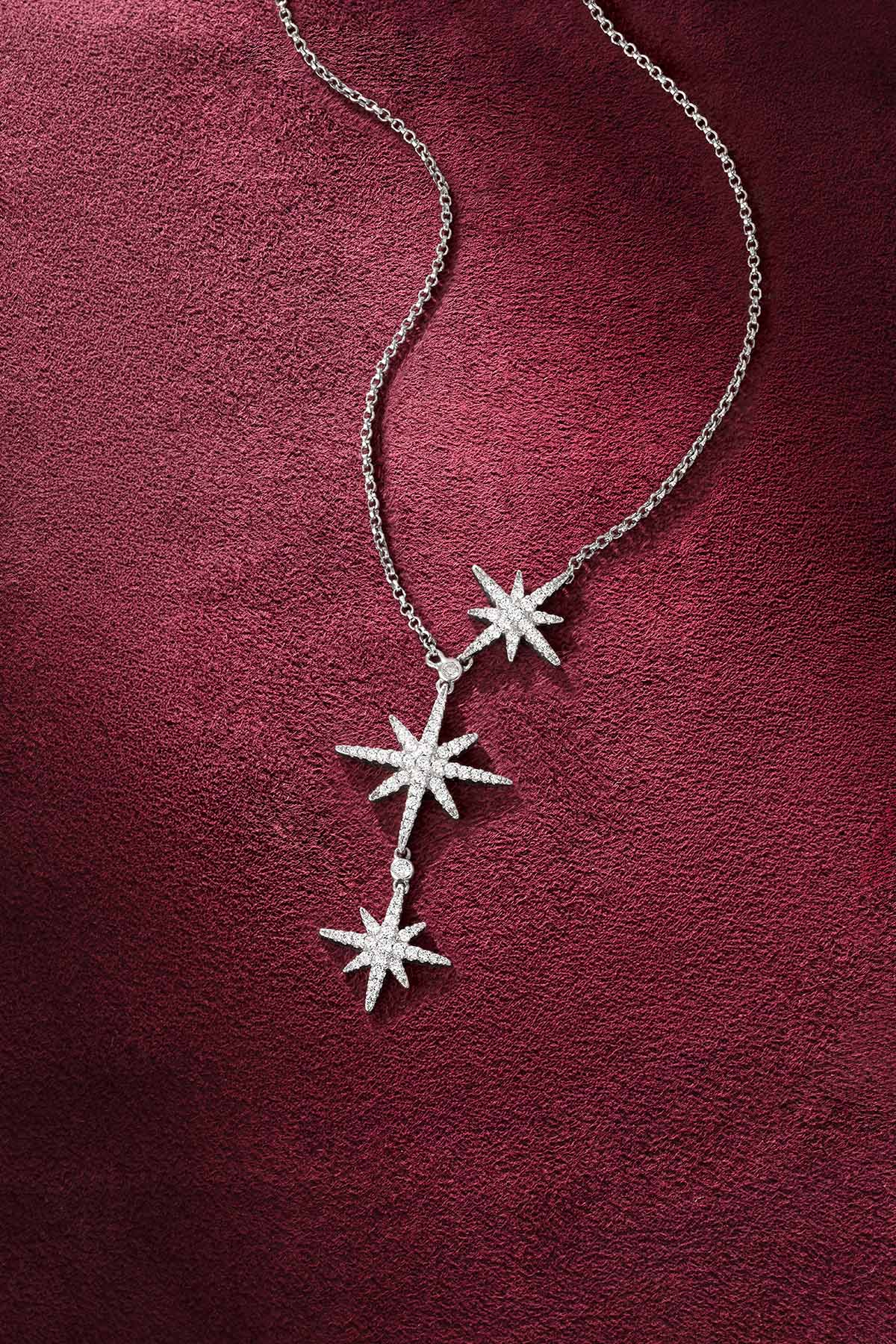 APM Météorites Necklace, a cascade of stars shimmering with celestial charm.