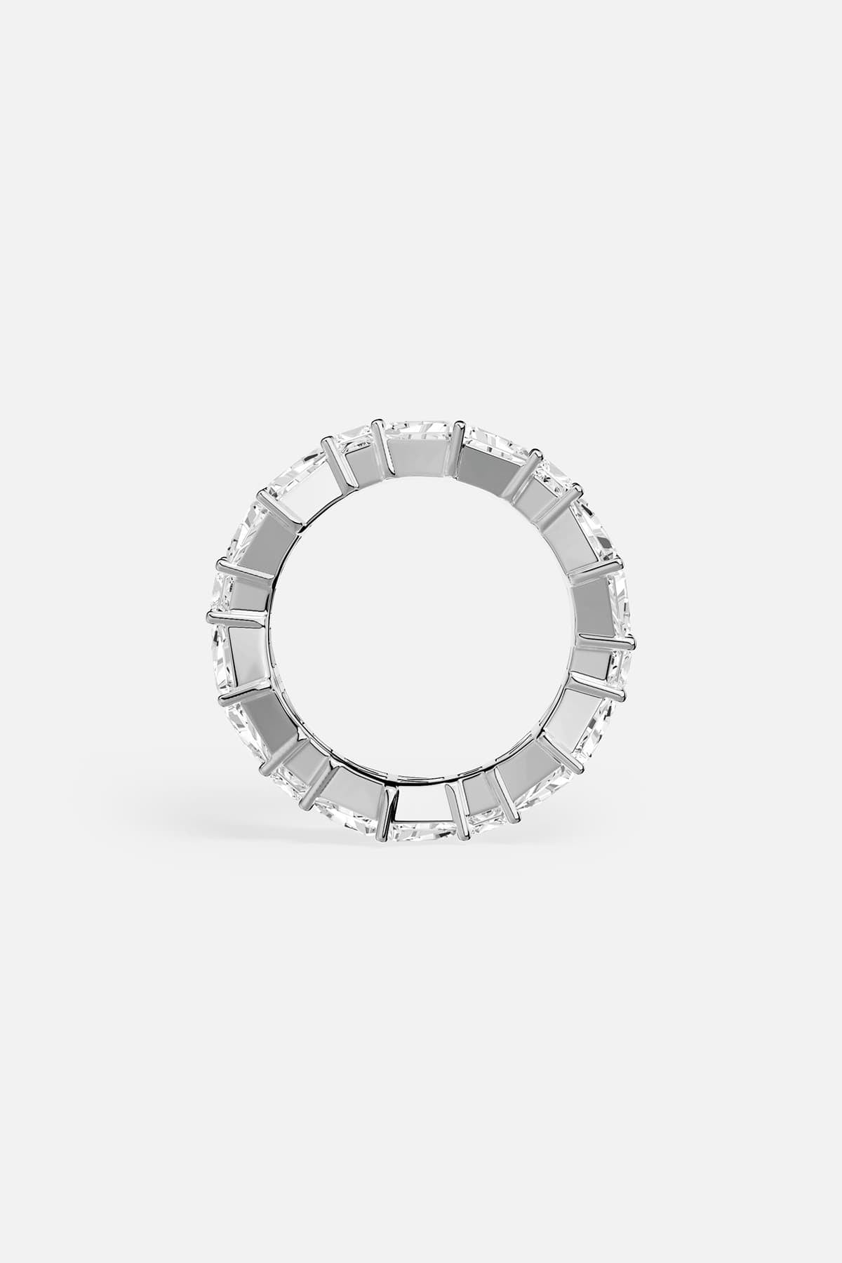APM Eternity Ring in rhodium finish, a luminous circle of quiet elegance.