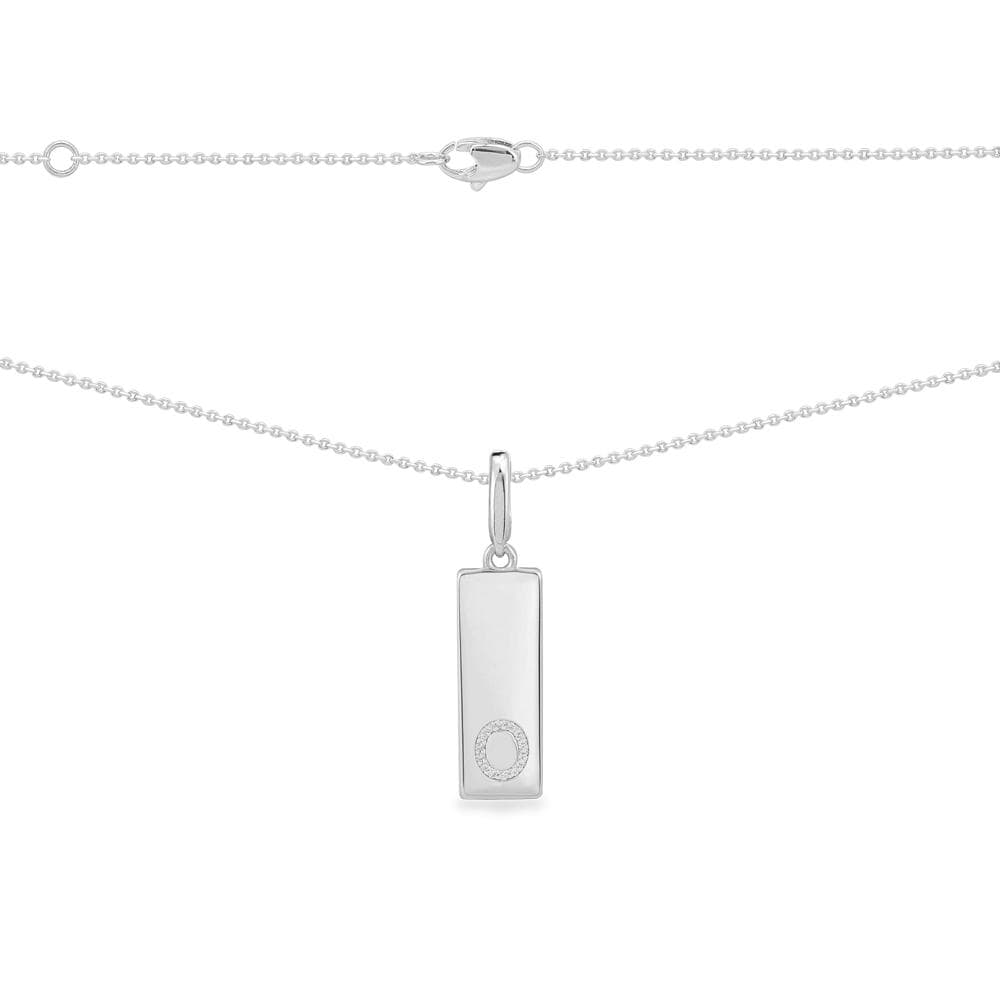 Necklaces APM Monaco: a silver chain with a rectangular pendant bearing the letter O encrusted with small stones.