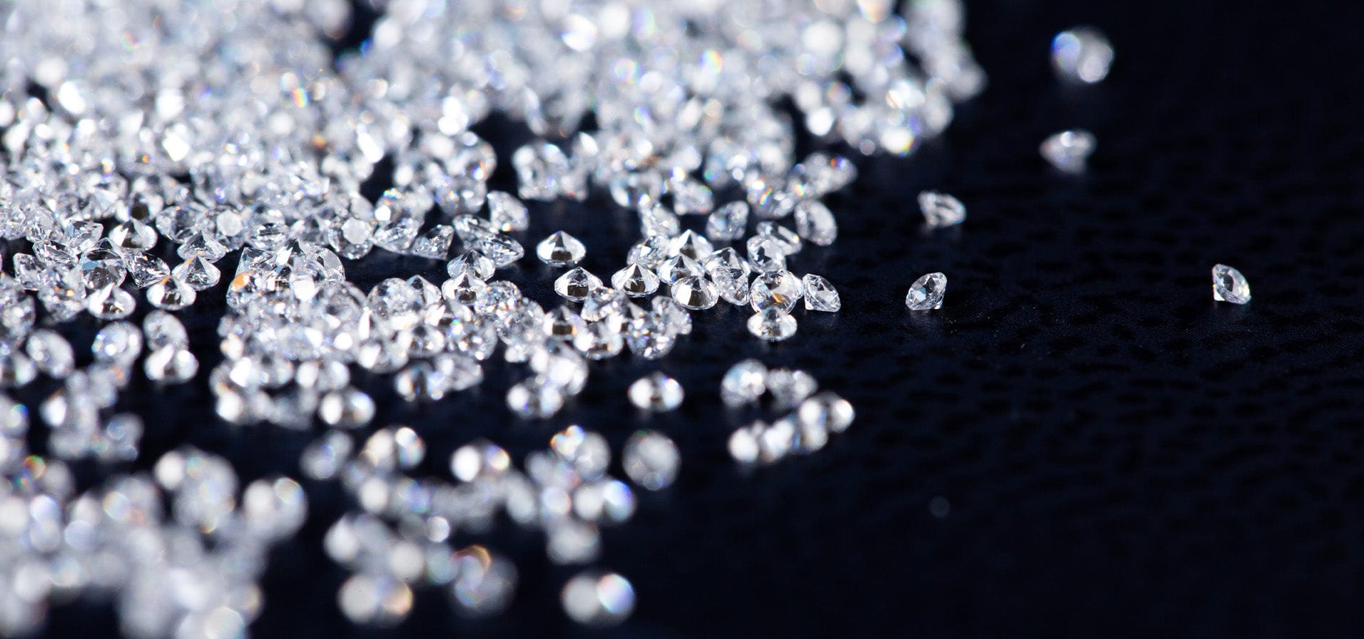 APM Monaco Wonderland zirconia Stones