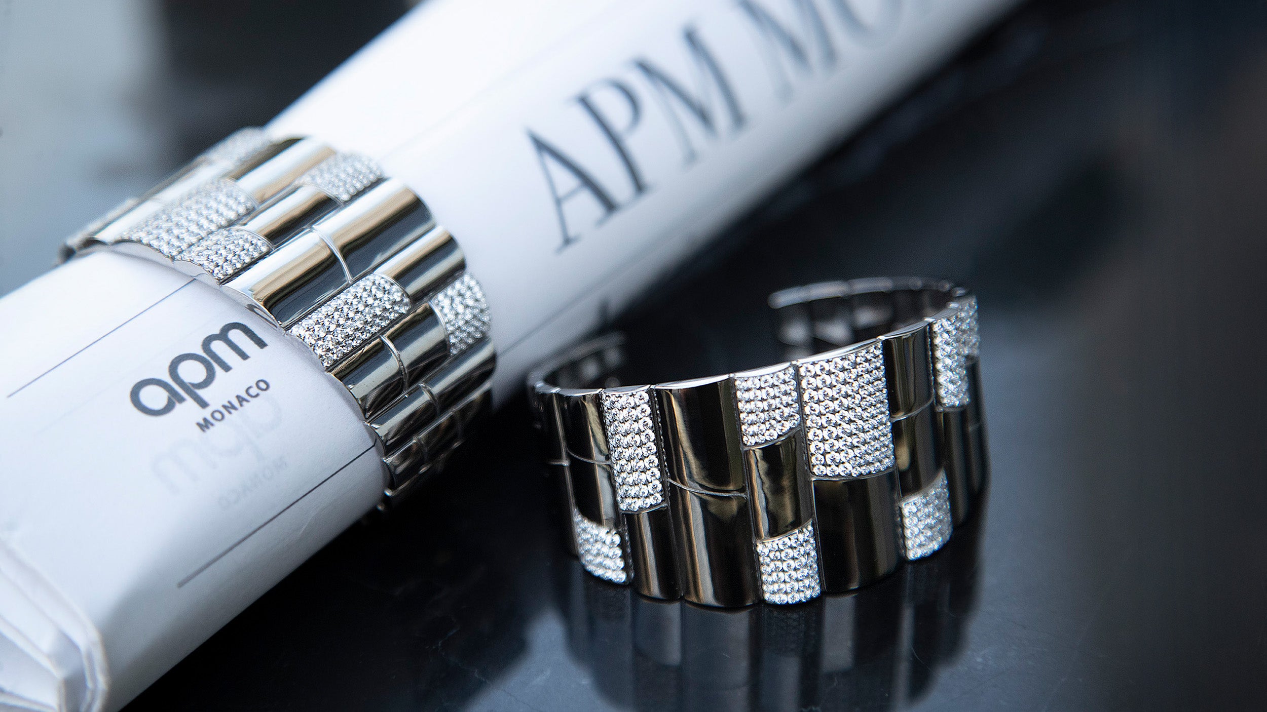 APM_Monaco_Automne_Pave_Bangle