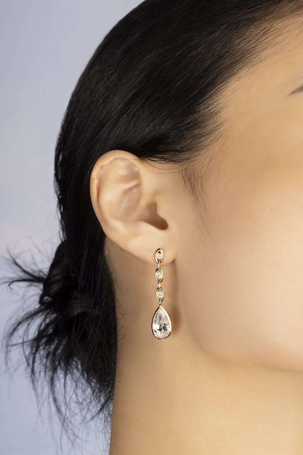 02-YE16092OX-APM-Monaco-Enchaîné-Earrings