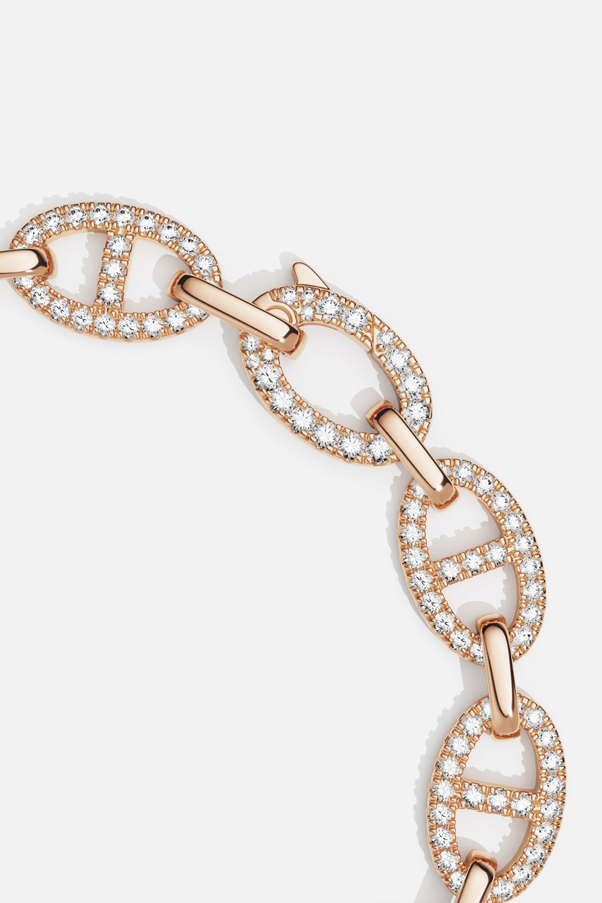 APM Marine Bracelet in rose color, linked brilliance with a modern edge.