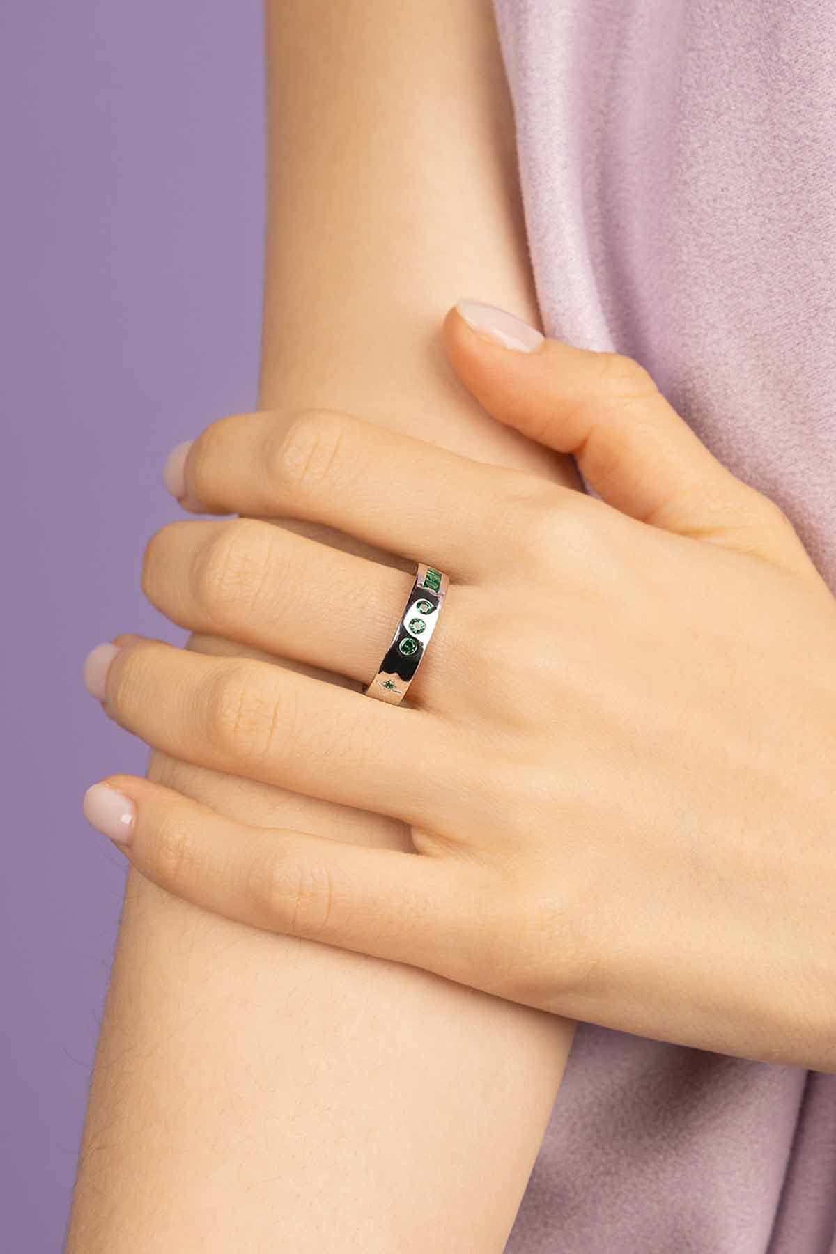 Smile Morse Code Ring, Green Cubic Zirconia | APM Monaco