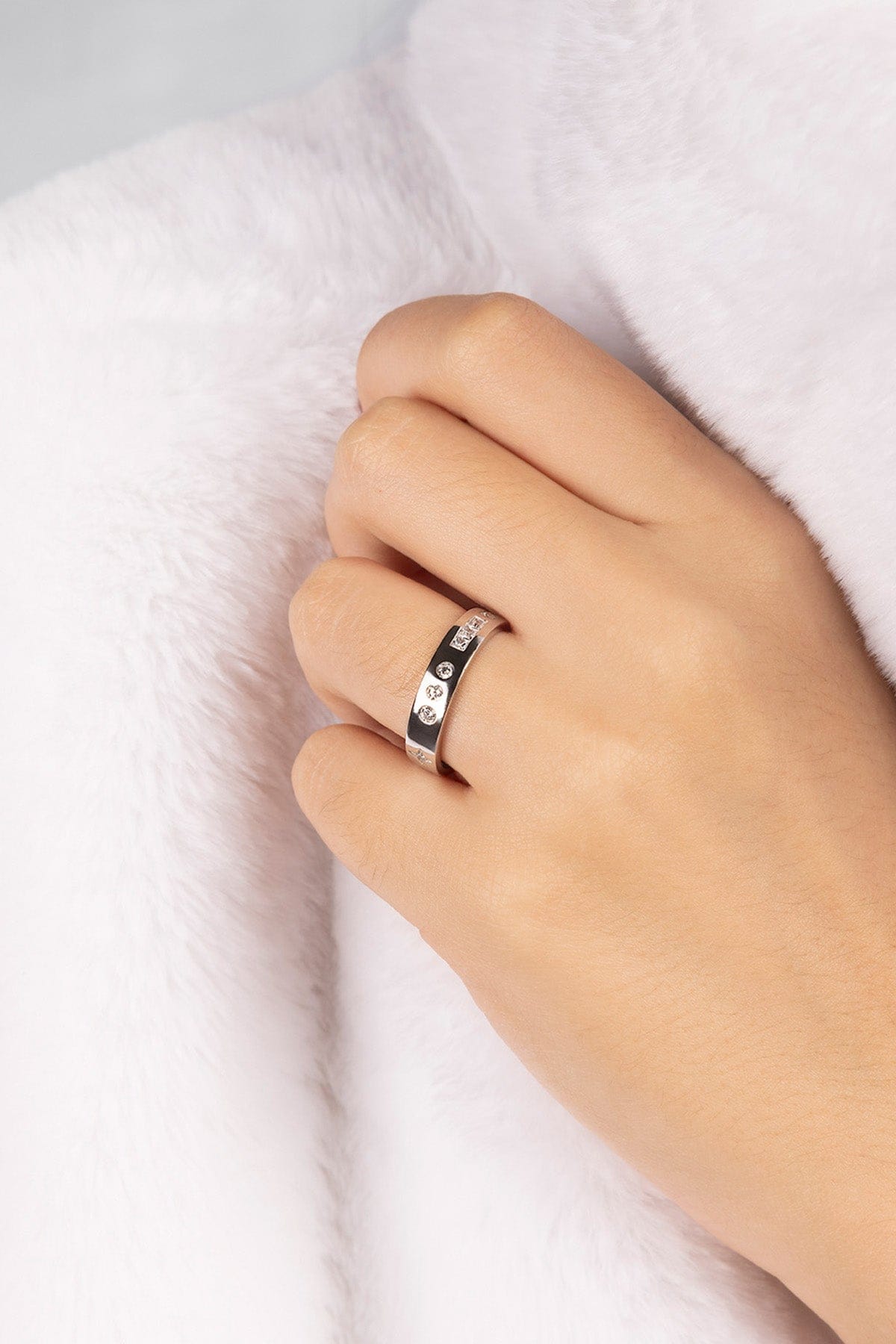 SMILE Morse Code Ring - Silver | APM Monaco
