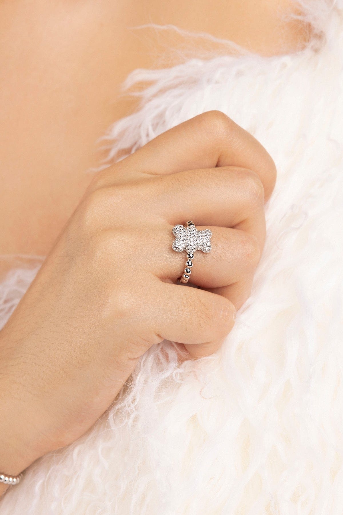 Baby Snow Yummy Bear Ring with Beads | APM Monaco