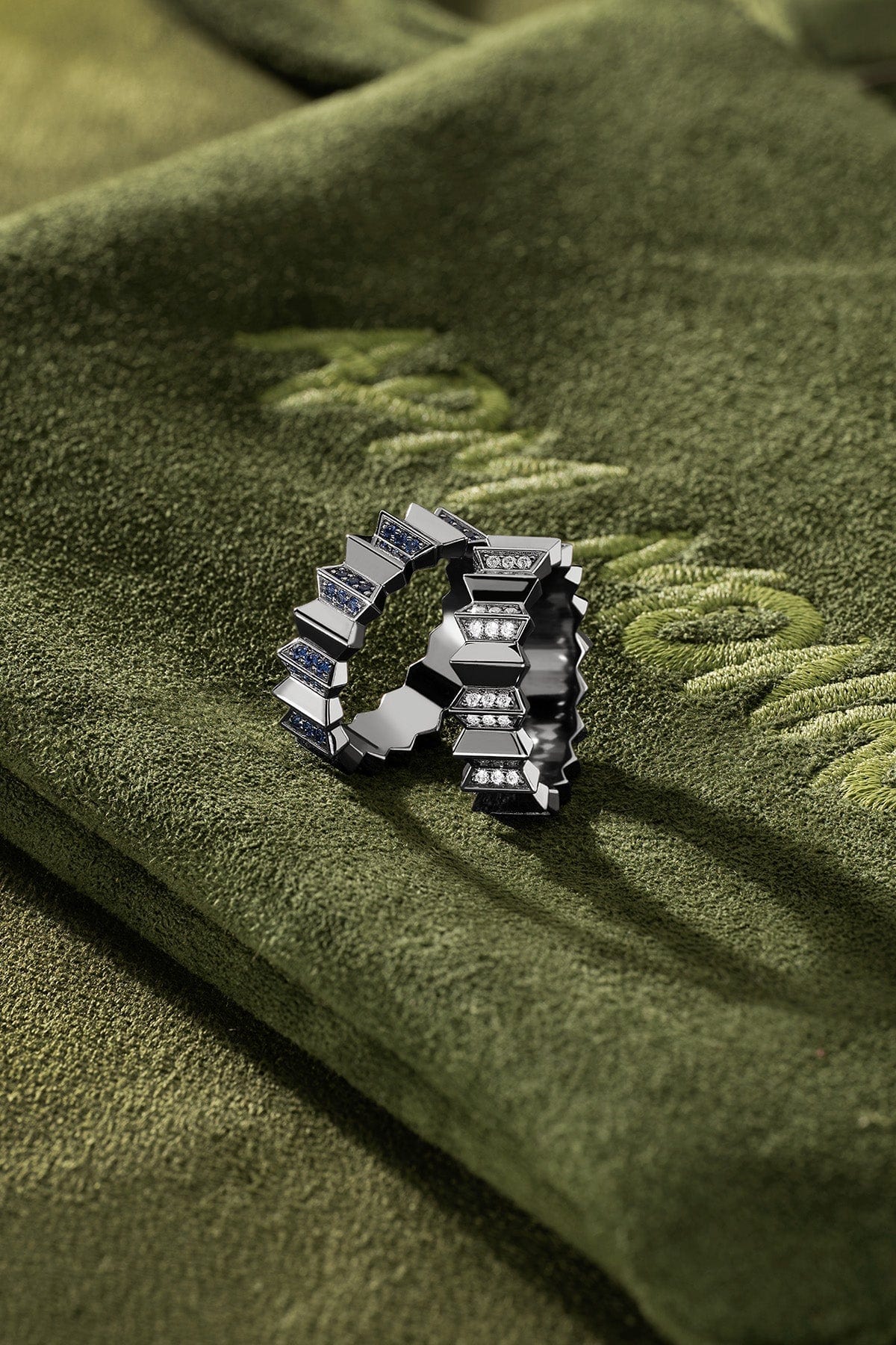 【最終値下げ/明日まで】apm MONACO up and down ring Chunky Dark Grey Up and Down Ring | APM Monaco