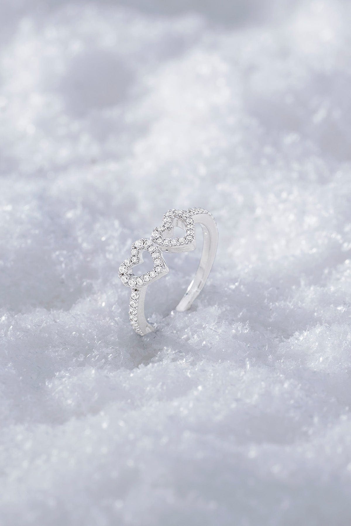 Dainty Heart Ring | APM Monaco