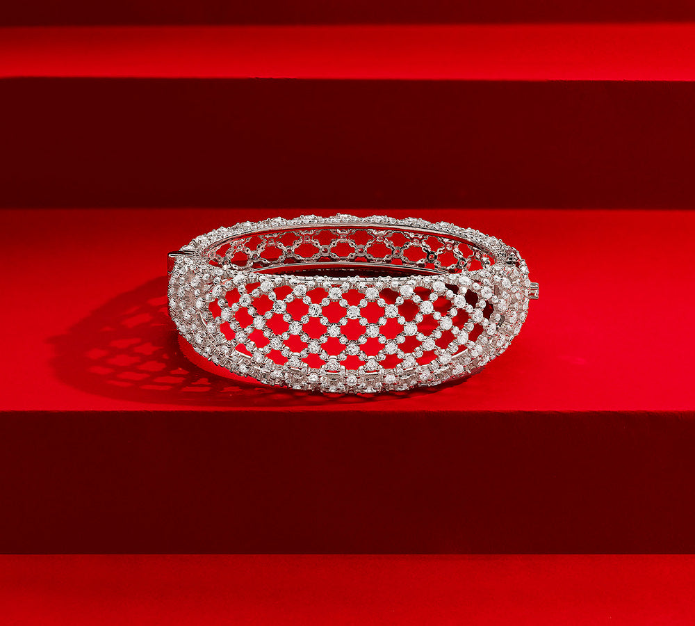 APM Monaco Maille Rivet Bangle