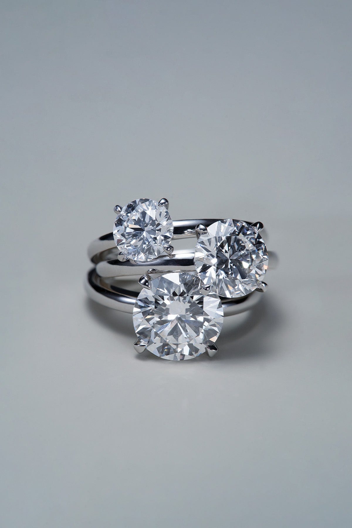 Solitaire Round Diamond Ring (3ct) - APM Monaco