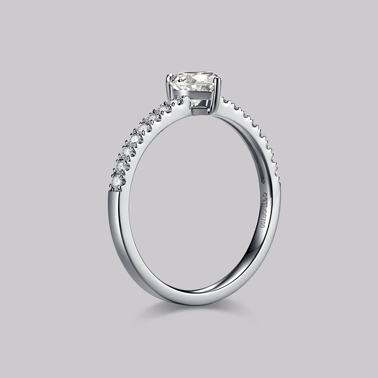 Pavé Heart Diamond Ring (0.48ct) - APM Monaco