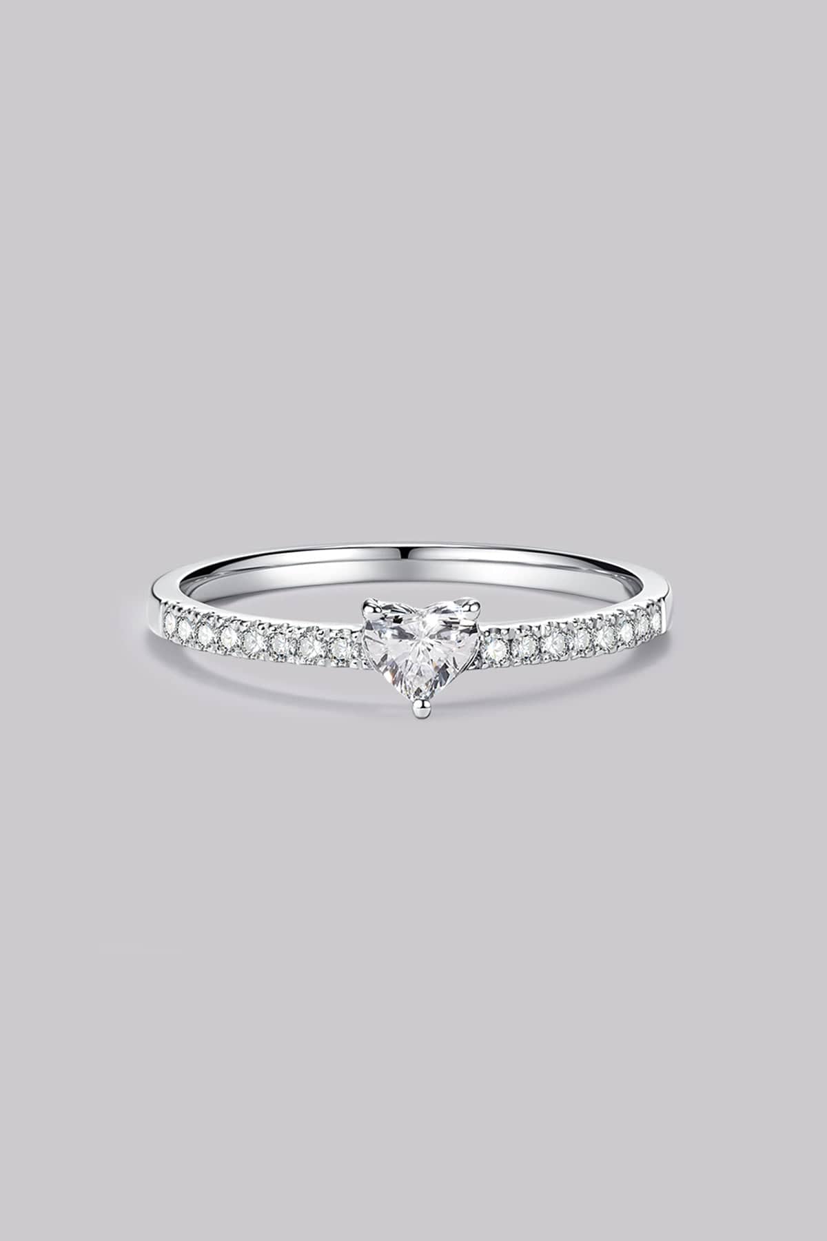 Pavé Heart Diamond Ring (0.48ct) - APM Monaco