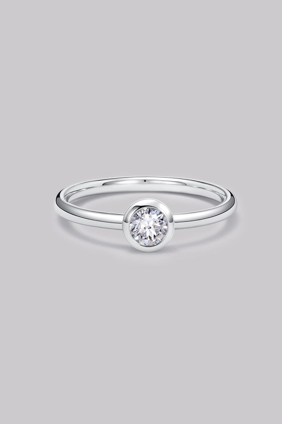 Round Diamond Ring (0.24ct) - APM Monaco