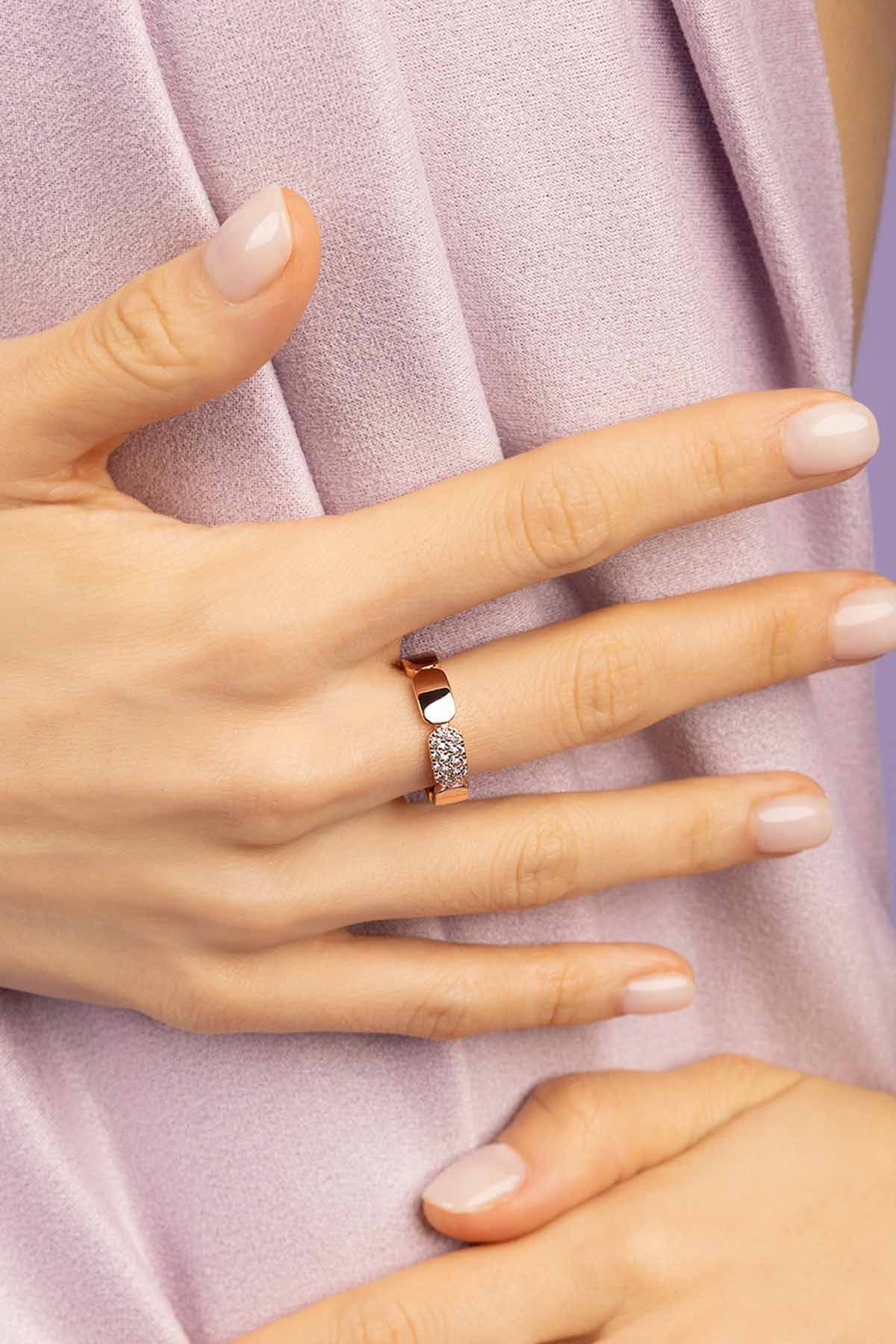 Dainty Gold Ring with Cubic Zirconia | APM Monaco