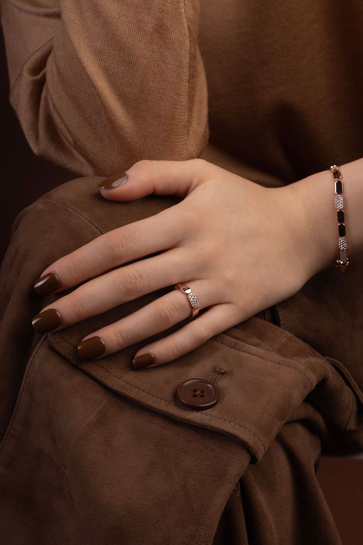 APM Monaco Dainty Rose Gold Ring in Rose Gold