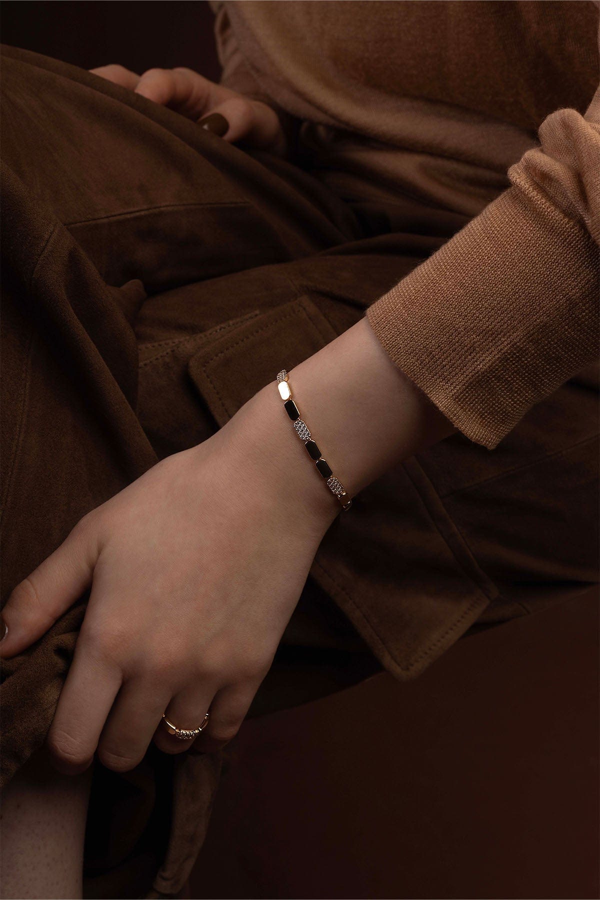 APM Monaco Dainty Rose Gold Bracelet in Rose Gold