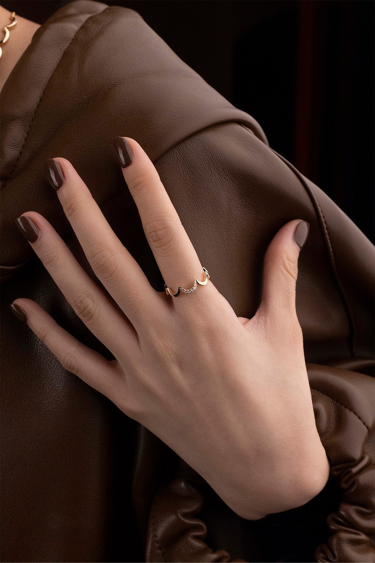 APM Monaco Wavy Gold Ring in Yellow Gold